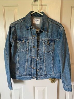 Old Navy Light Blue Women’s Denim Jacket with Button Front Size Small